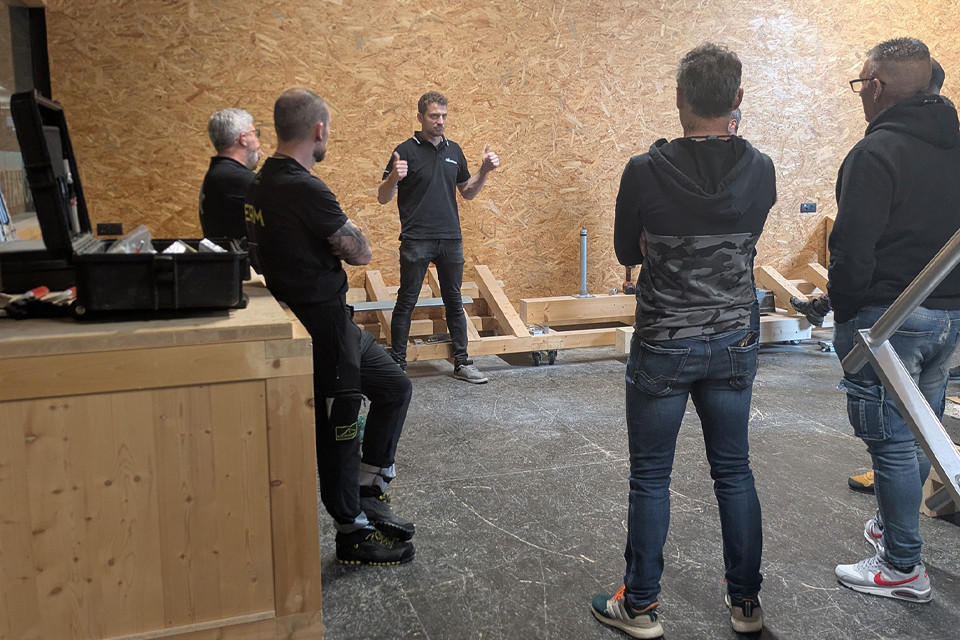 INSTALADORES DE SISTEMAS DE PROTECCIÓN CONTRA CAÍDAS